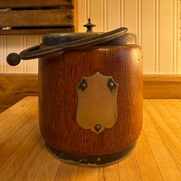 Antique ice box - Picture 1 of 5